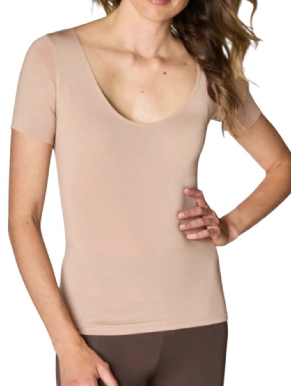 Numi Short Sleeve Scoop Neck Top in Beige